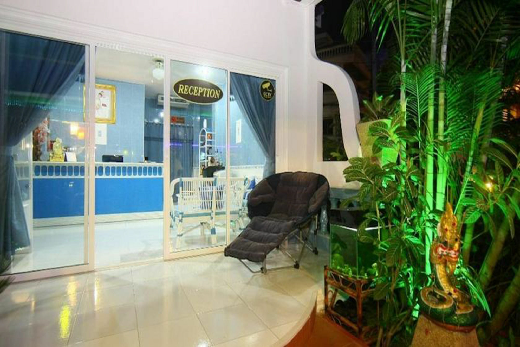 Patong Sunbeach Mansion エクステリア 写真