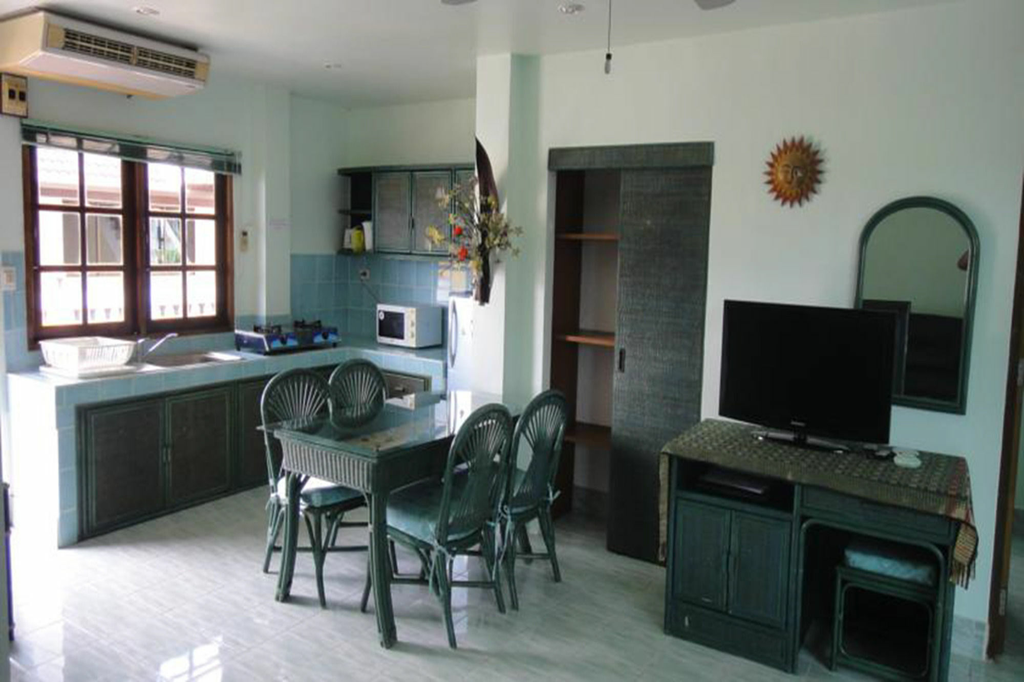 Patong Sunbeach Mansion エクステリア 写真