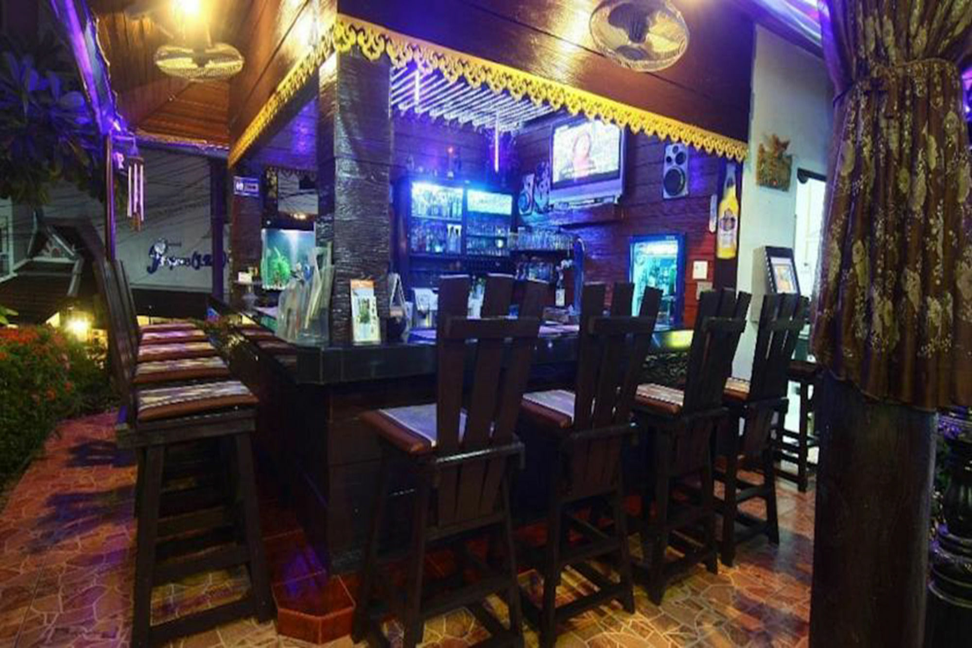 Patong Sunbeach Mansion エクステリア 写真